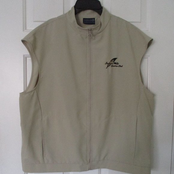 Sunderland of Scotland Womens "Indian Wells C.C." (CA) Tan Golf Vest NWOT - XL - Picture 1 of 4